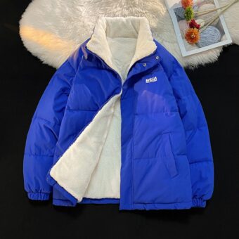 Giacca reversibile blu elettrico da uomo. Buona qualità e molto confortevole.